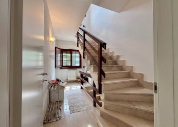 Scale - Villa a Schiera Carovigno - foto 27