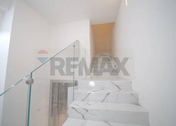 Scale - Appartamento Brindisi - foto 13