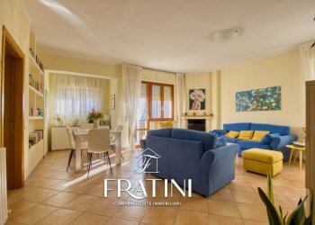 Foto 1 - Quadrilocale Via Riccitelli
 
12, Sant'Egidio alla Vibrata - foto 1