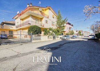 Foto 12 - Quadrilocale Via Riccitelli
 
12, Sant'Egidio alla Vibrata - foto 12