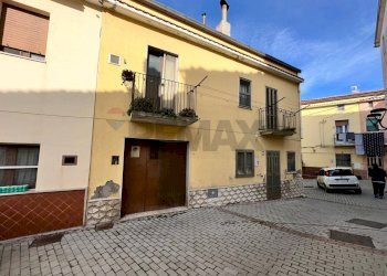 Edificio all\'aperto - Casa semi indipendente Via Armando Diaz
 
11, Celenza Valfortore - foto 2