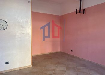 Foto 15 - Locale Commerciale Via Barcellona, Pomezia - foto 14