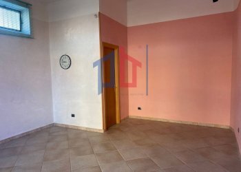 Foto 18 - Locale Commerciale Via Barcellona, Pomezia - foto 17