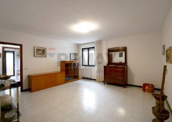 Soggiorno - Trilocale Via Giacomo Giacobelli
 
23, Bari - foto 2