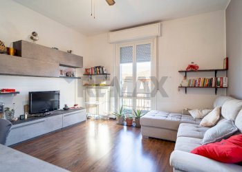 Soggiorno - Three-room apartment Via Luigi Galvani
 
10, Parma - photo 3