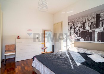 Camera / camera da letto - Three-room apartment Via Luigi Galvani
 
10, Parma - photo 12