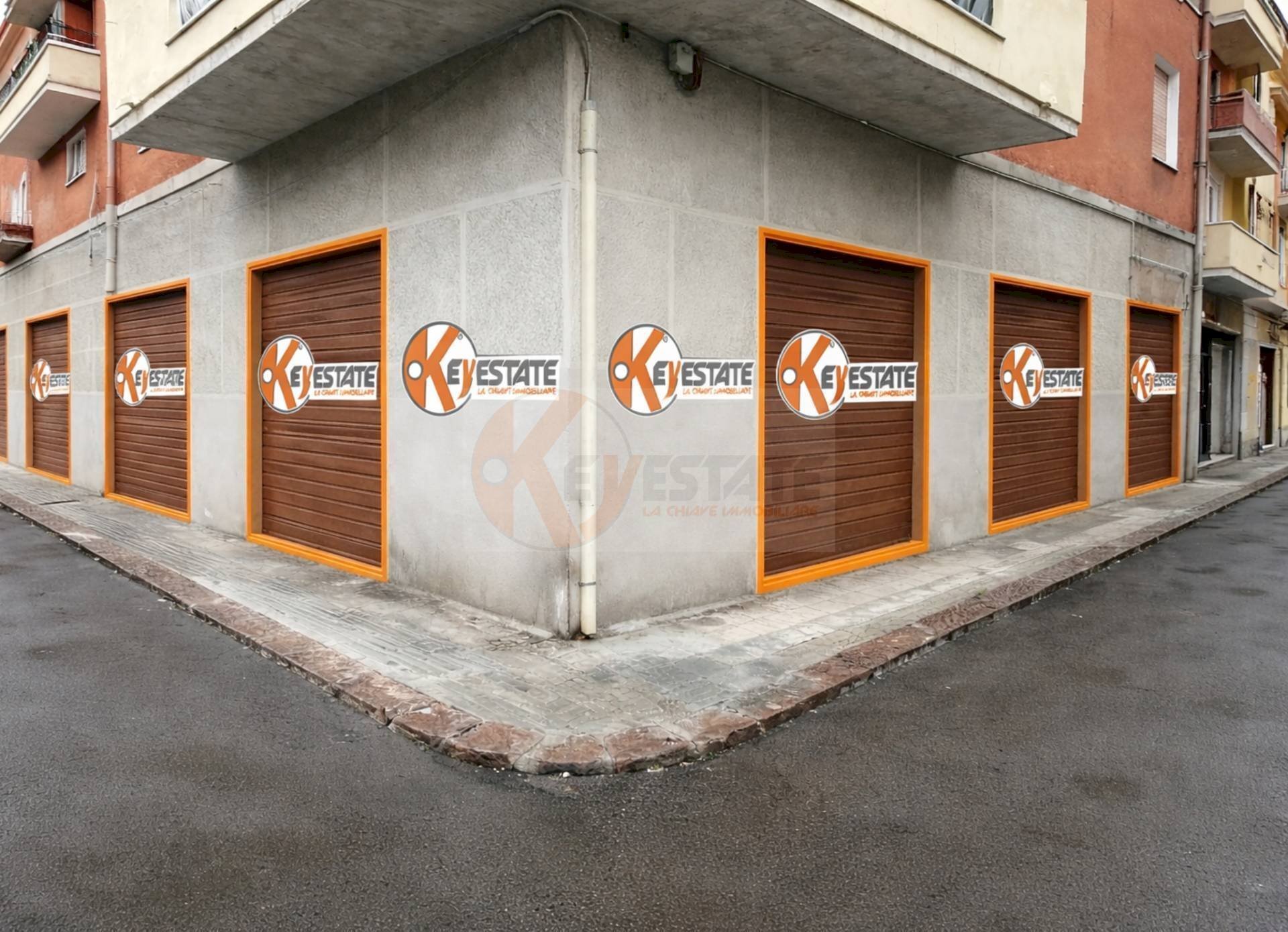 Foto 1 - Locale Commerciale Via Torres
 
71, Sassari - foto 1