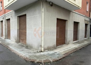 Foto 2 - Locale Commerciale Via Torres
71, Sassari - foto 2