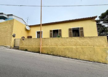 Foto 2 - Casa indipendente Via Chiusedda
 
44, La Maddalena - foto 2