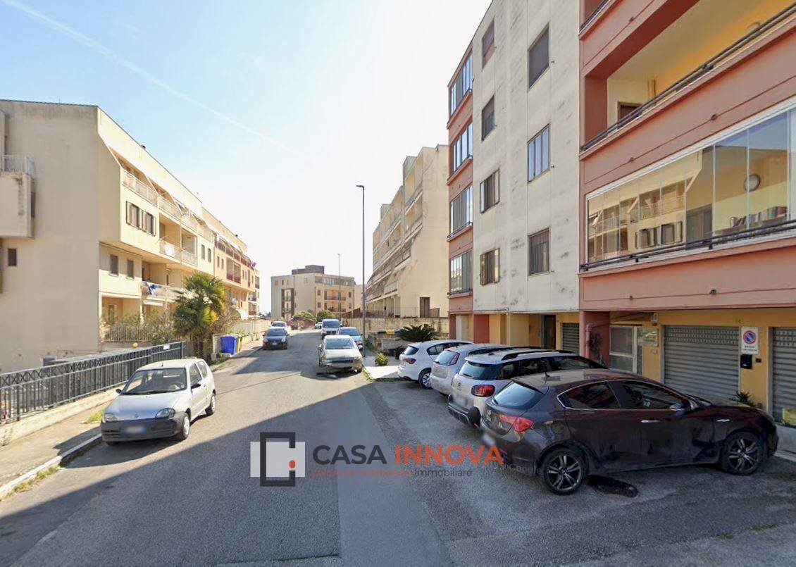 Foto 1 - Magazzino Via De Amici, Matera - foto 1