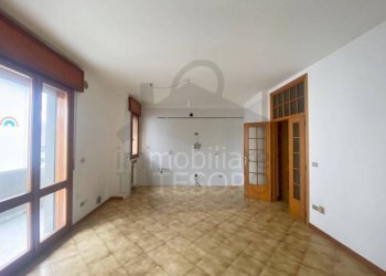 Soggiorno - Trilocale via Victor Marie Hugo, Verucchio - foto 2