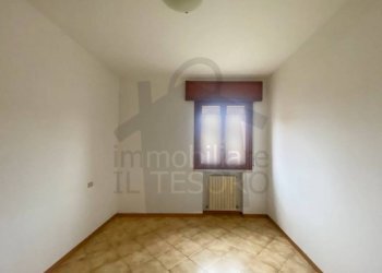 Camera da letto - Trilocale via Victor Marie Hugo, Verucchio - foto 8