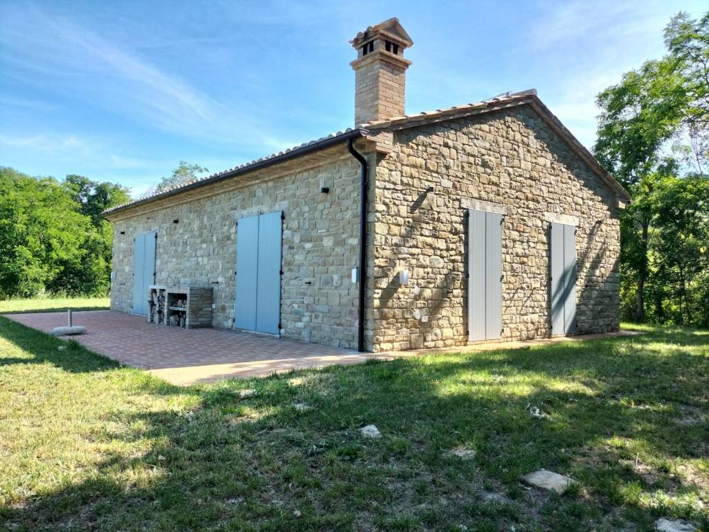 Facciata - Rustico Località San Venanzo, Cingoli - foto 1