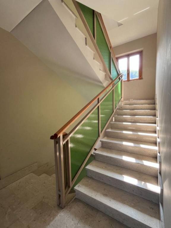 Interno palazzo - Three-room apartment via Villaggio Edelweiss, 3/c, Gravere - photo 3