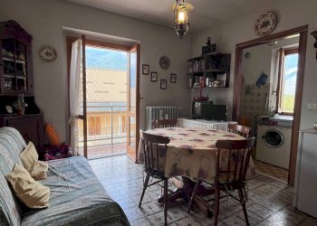 Soggiorno - Three-room apartment via Villaggio Edelweiss, 3/c, Gravere - photo 7