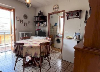 Soggiorno - Three-room apartment via Villaggio Edelweiss, 3/c, Gravere - photo 8