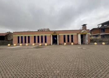 Cortile interno - Capannone via Vittorio Arconti, 11, Gallarate - foto 5