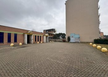 Cortile interno - Capannone via Vittorio Arconti, 11, Gallarate - foto 29
