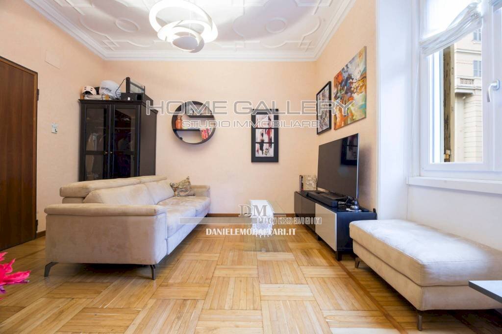 Salone - Three-room apartment corso Firenze, Genova (neighborhood Castelletto) - photo 3