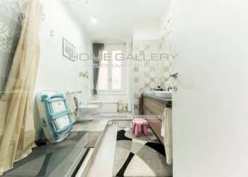 Bagno - Trilocale corso Firenze, Genova (zona Castelletto) - foto 19