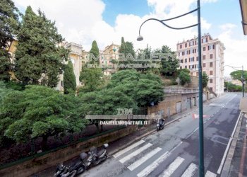 Vista - Trilocale corso Firenze, Genova (zona Castelletto) - foto 29