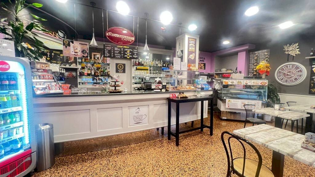 Interno non residenziale - Bar Tavola Calda - Fredda Savona (zona Oltreletimbro) - foto 1