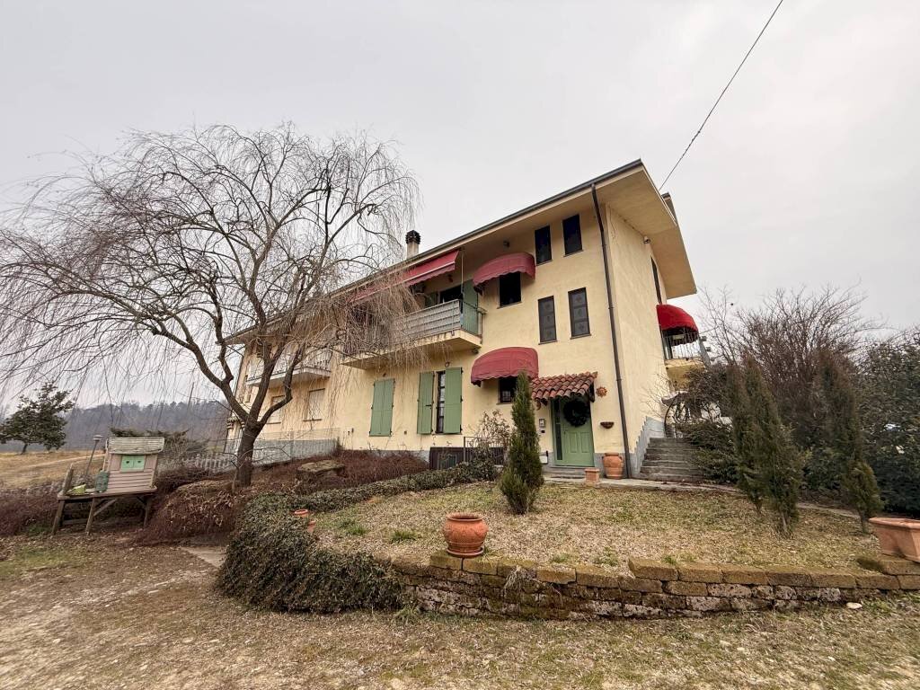 Facciata - Villa Località Sigola, 94, Baldissero d'Alba - foto 1