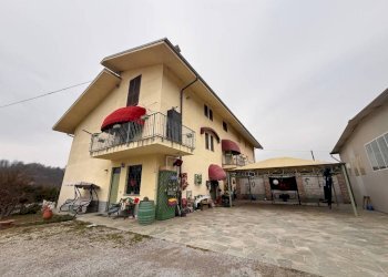 Facciata - Villa Località Sigola, 94, Baldissero d'Alba - foto 5