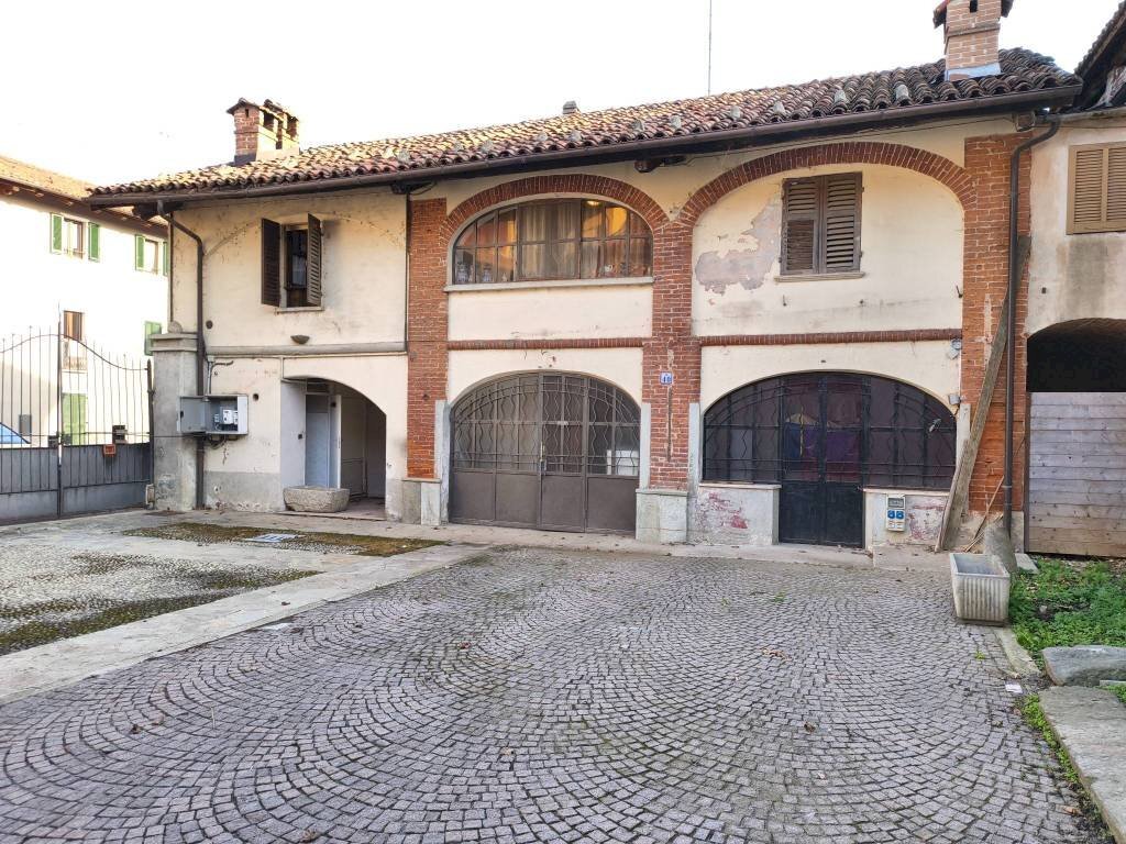 Facciata - Apartment via del Cantalupo, 2, Rocca de' Baldi - photo 3