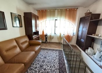 Salone - Appartamento via del Cantalupo, 2, Rocca de' Baldi - foto 8