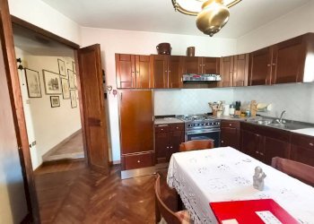 Cucina - Appartamento via del Cantalupo, 2, Rocca de' Baldi - foto 9