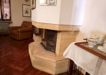 Salone - Appartamento via del Cantalupo, 2, Rocca de' Baldi - foto 14