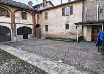 Cortile interno - Appartamento via del Cantalupo, 2, Rocca de' Baldi - foto 29