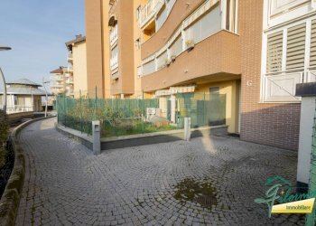Cortile interno - Two-room apartment via Peschiera, 7, Moncalieri - photo 29