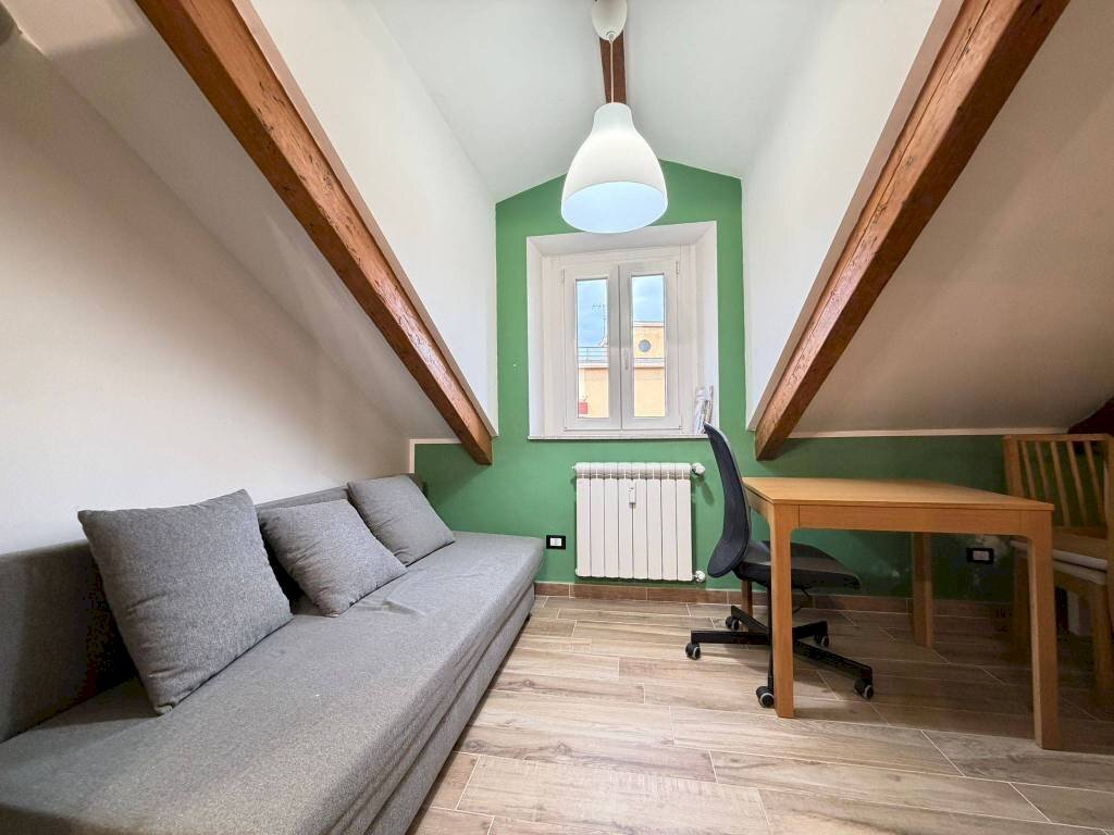 Soggiorno - Attic corso San Maurizio, 63, Torino (neighborhood Vanchiglia) - photo 2