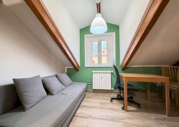 Soggiorno - Attico corso San Maurizio, 63, Torino (zona Vanchiglia) - foto 2