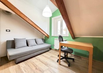 Soggiorno - Attico corso San Maurizio, 63, Torino (zona Vanchiglia) - foto 5