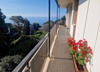 Cortile interno - Quadrilocale Bogliasco - foto 1