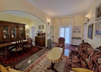 Salone - Quadrilocale Genova (zona Castelletto) - foto 19