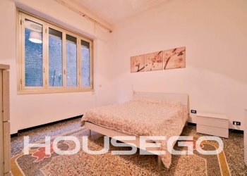 Camera da letto - Trilocale via Bassano, 2, Genova - foto 9