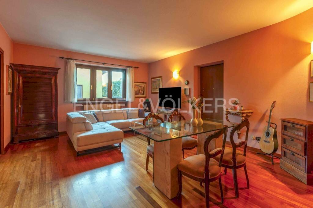 Salone - Villa via Tetti, La Morra - foto 3