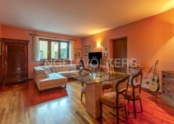 Salone - Villa via Tetti, La Morra - foto 3