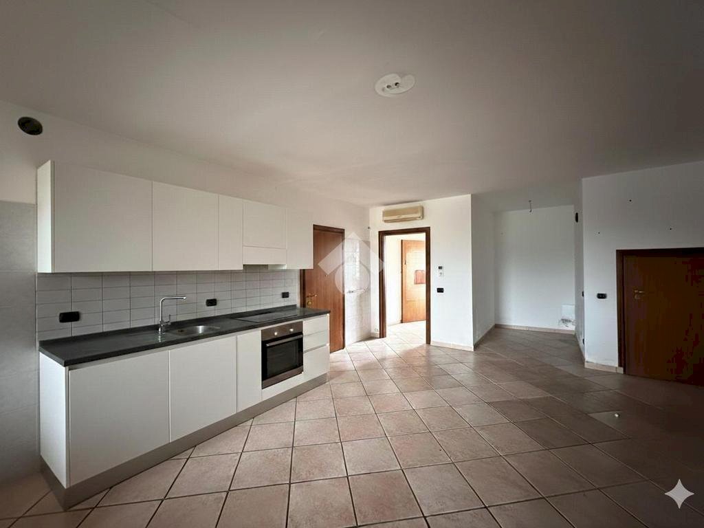 Trilocale Via Tre Castelli, Milano (zona Ronchetto Sul Naviglio) - foto 1