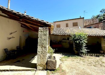 Casa all\'aperto - Casa indipendente Via Sebastiano Satta
 
5, Laconi - foto 2