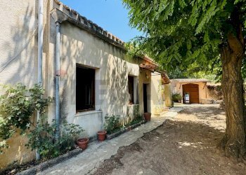 Casa all\'aperto - Casa indipendente Via Sebastiano Satta
 
5, Laconi - foto 8