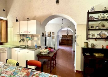 Cucina - Casa indipendente Via Sebastiano Satta
 
5, Laconi - foto 12