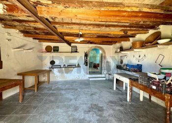 Sala da pranzo - Casa indipendente Via Sebastiano Satta
 
5, Laconi - foto 20