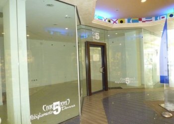 Foto 1 - Locale Commerciale Monfalcone Galleria Gran Pavese, via duca d'aosta
72, Monfalcone - foto 1