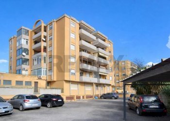 Edificio all\'aperto - Quadrilocale Oristano - foto 2