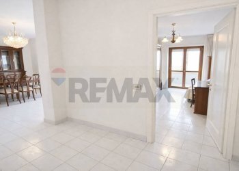 Hall / corridoio - Quadrilocale Oristano - foto 17